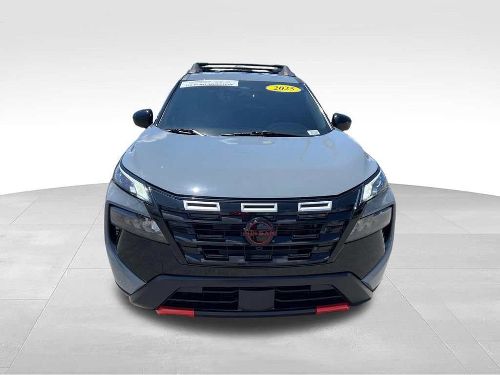 Used 2025 Nissan Rogue SV AWD/4WD image 8