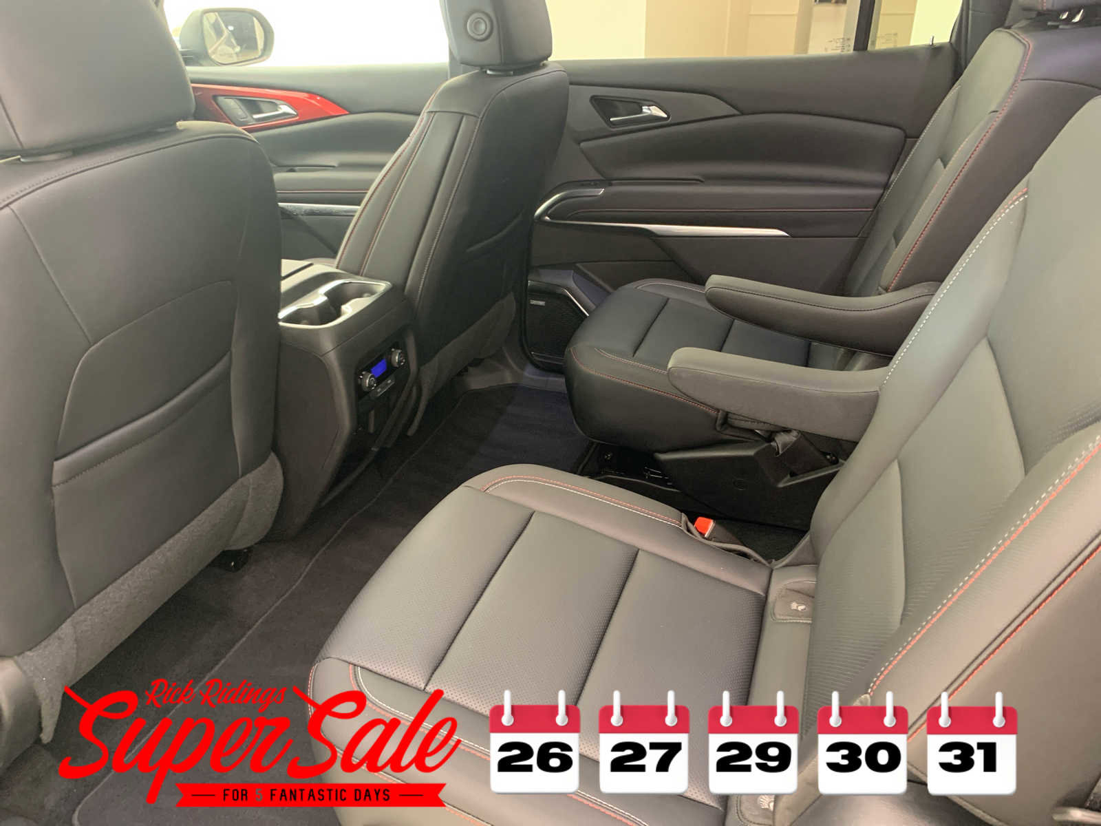 Used 2024 Chevrolet Traverse Z71 w/ Enhanced Driving Package image 15