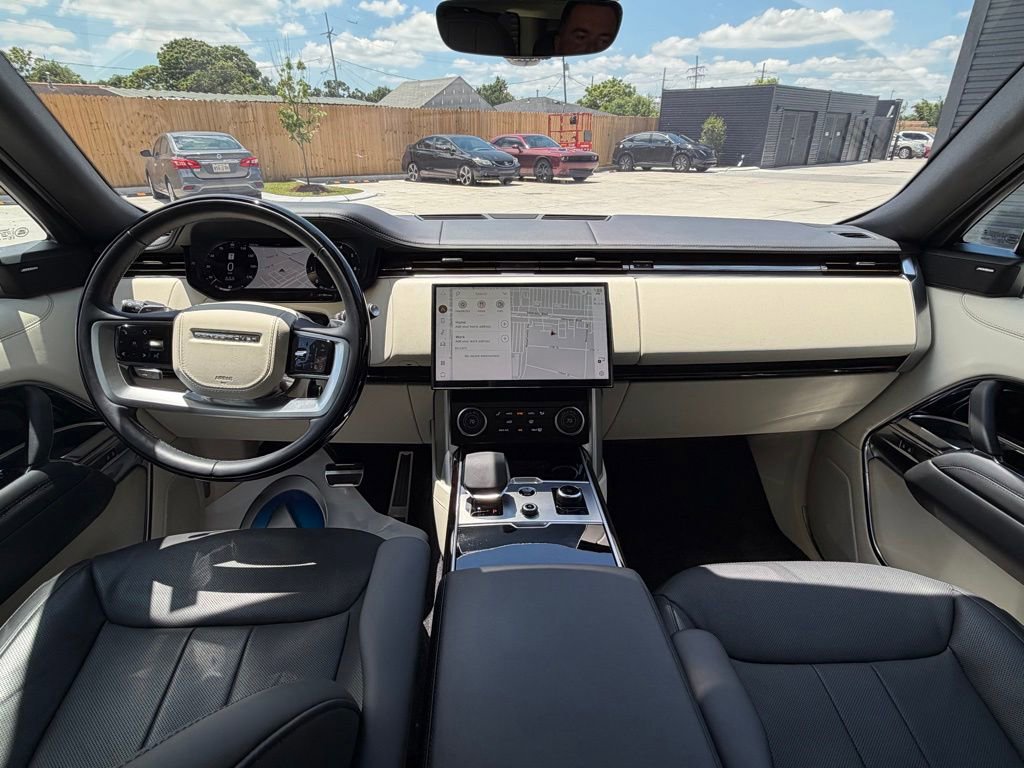 Used 2023 Land Rover Range Rover SE AWD/4WD image 11
