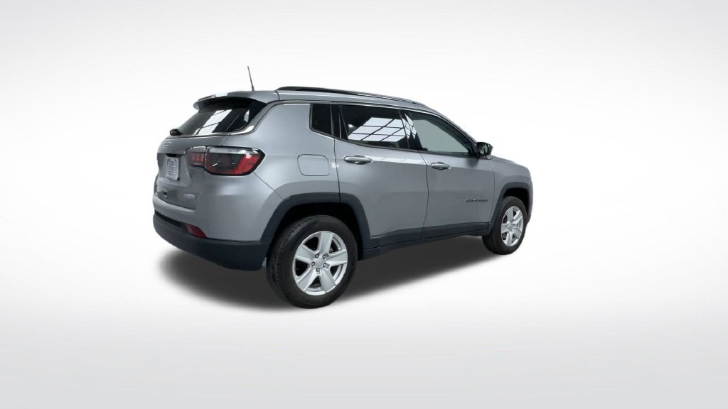 Used 2022 Jeep Compass Latitude w/ Convenience Group AWD/4WD image 8