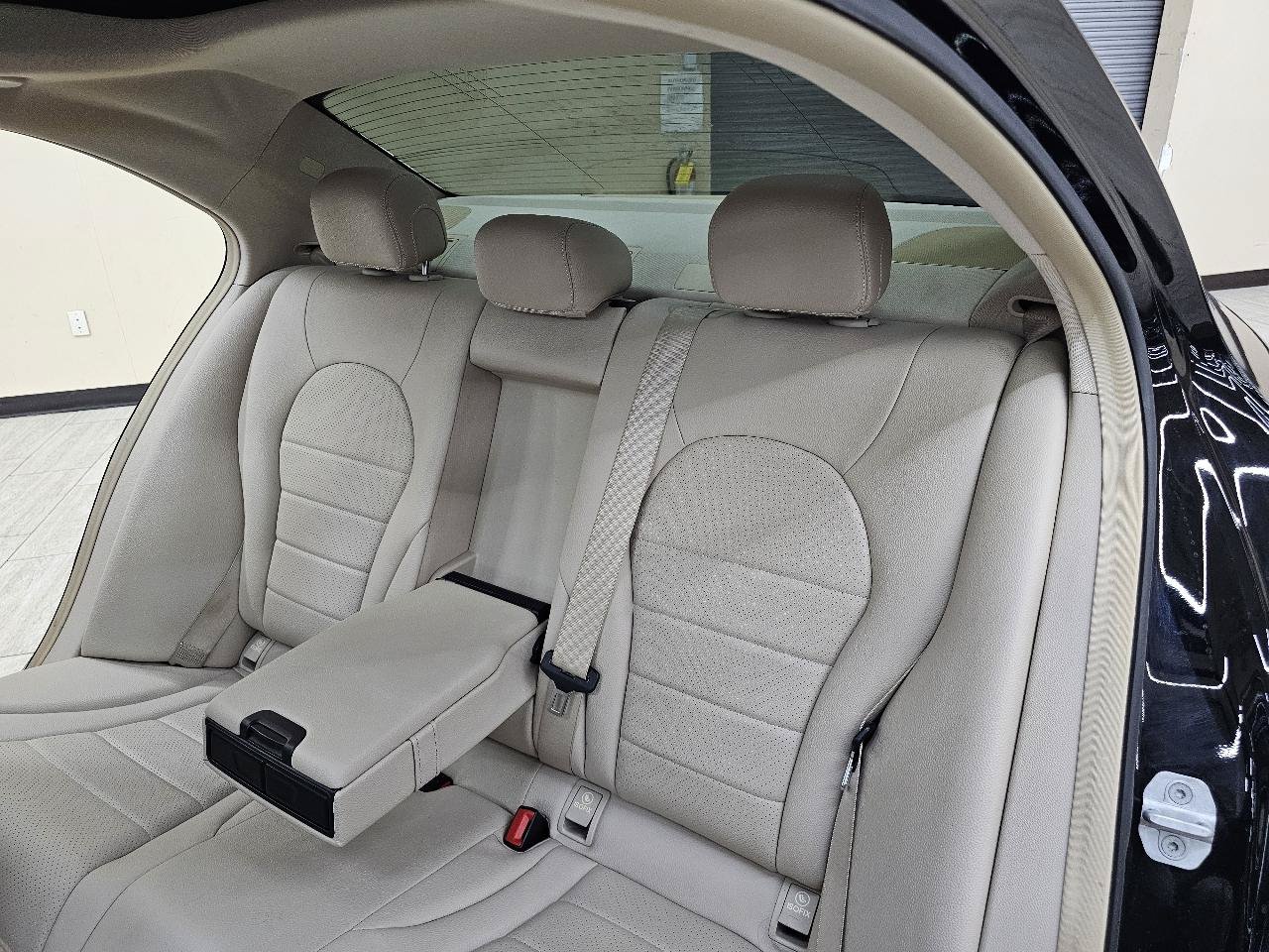 Used 2015 Mercedes-Benz C 300 4MATIC Sedan w/ Multimedia Package image 25