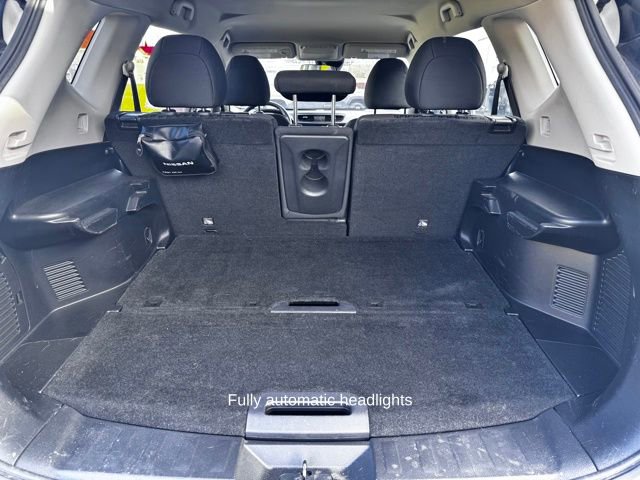 Used 2019 Nissan Rogue S image 19