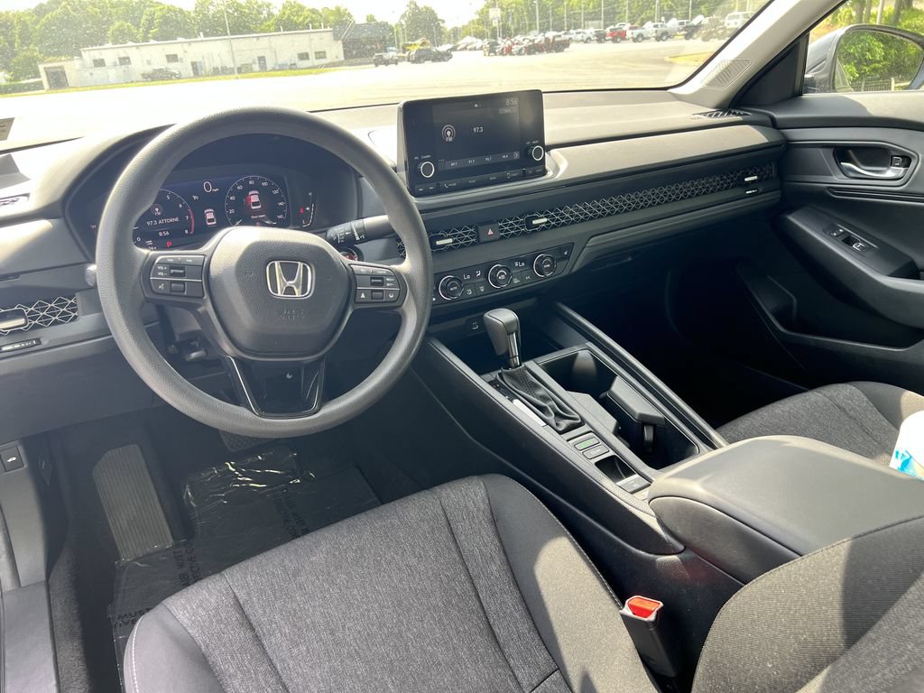 Used 2024 Honda Accord EX image 18