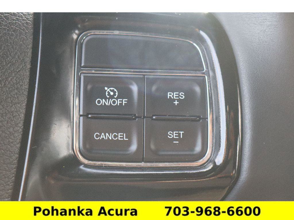 Used 2014 Chrysler 300 S image 12