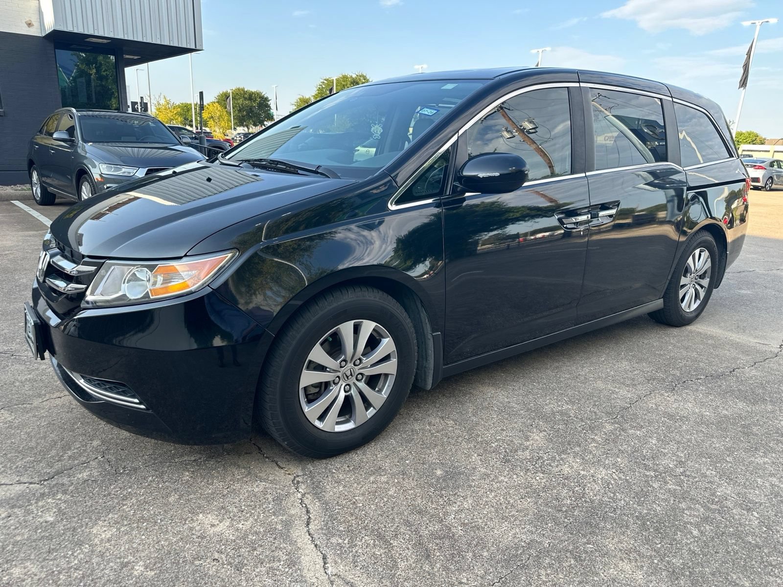 Used 2014 Honda Odyssey EX-L image 3