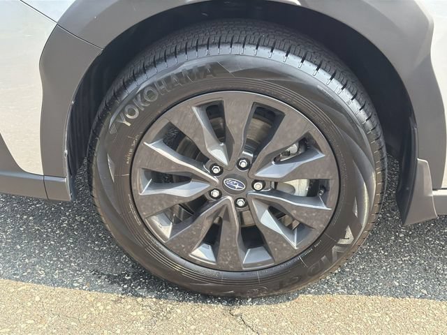 Certified 2025 Subaru Outback Onyx Edition w/ Tech Package 2 AWD/4WD image 12