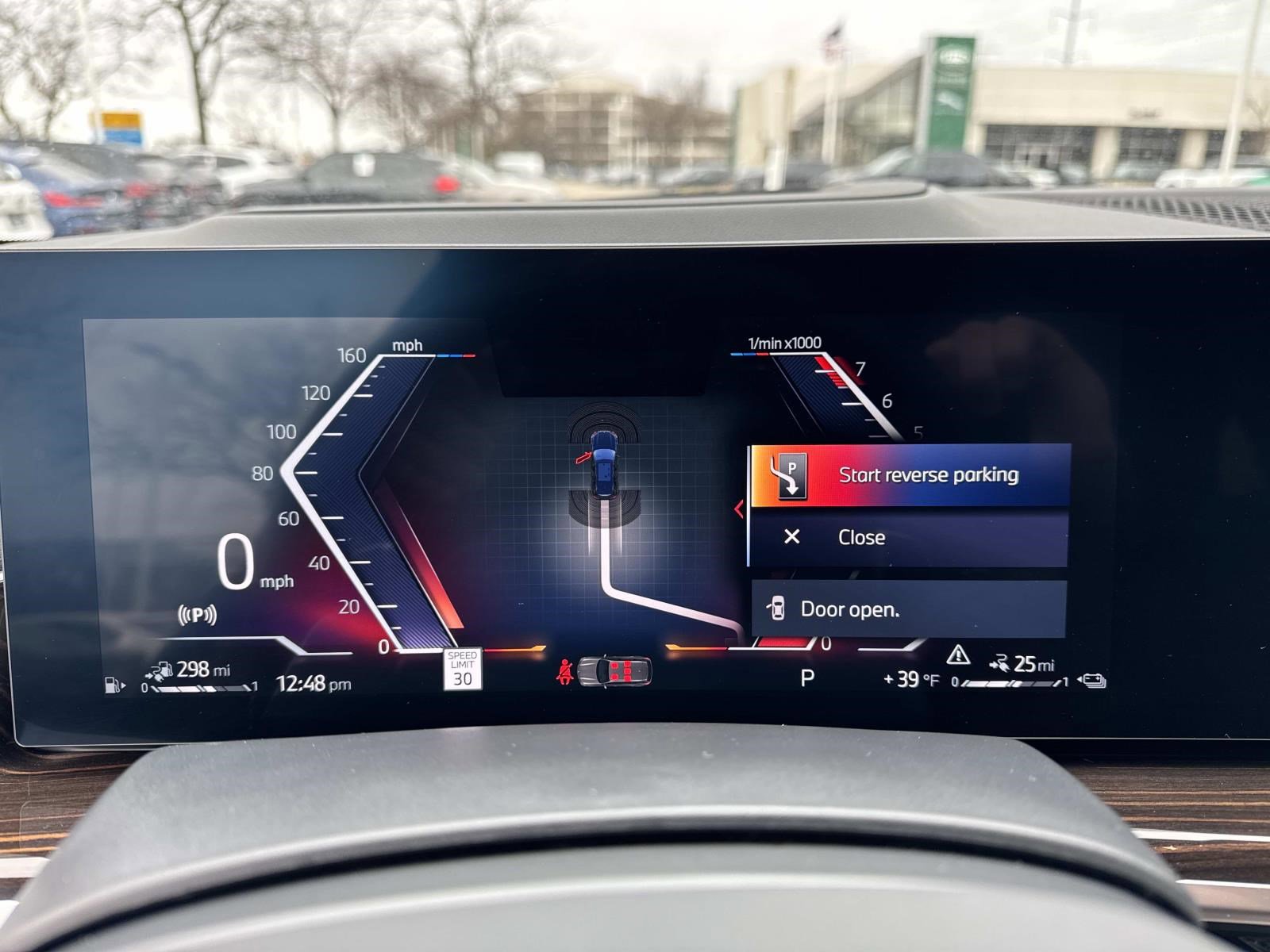 Certified 2026 BMW X5 xDrive50e w/ M Sport Package image 31