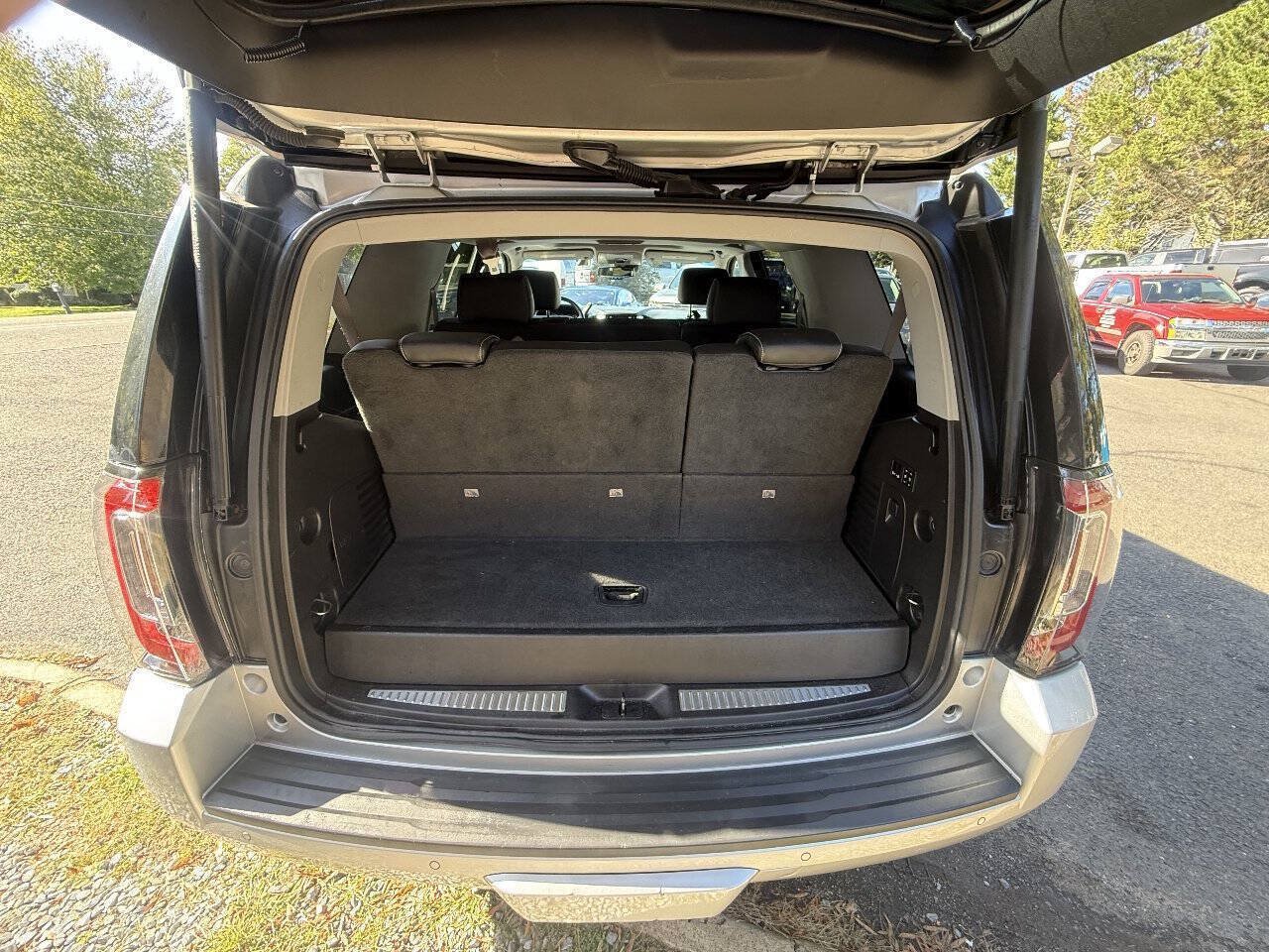 Used 2015 GMC Yukon SLT AWD/4WD image 19
