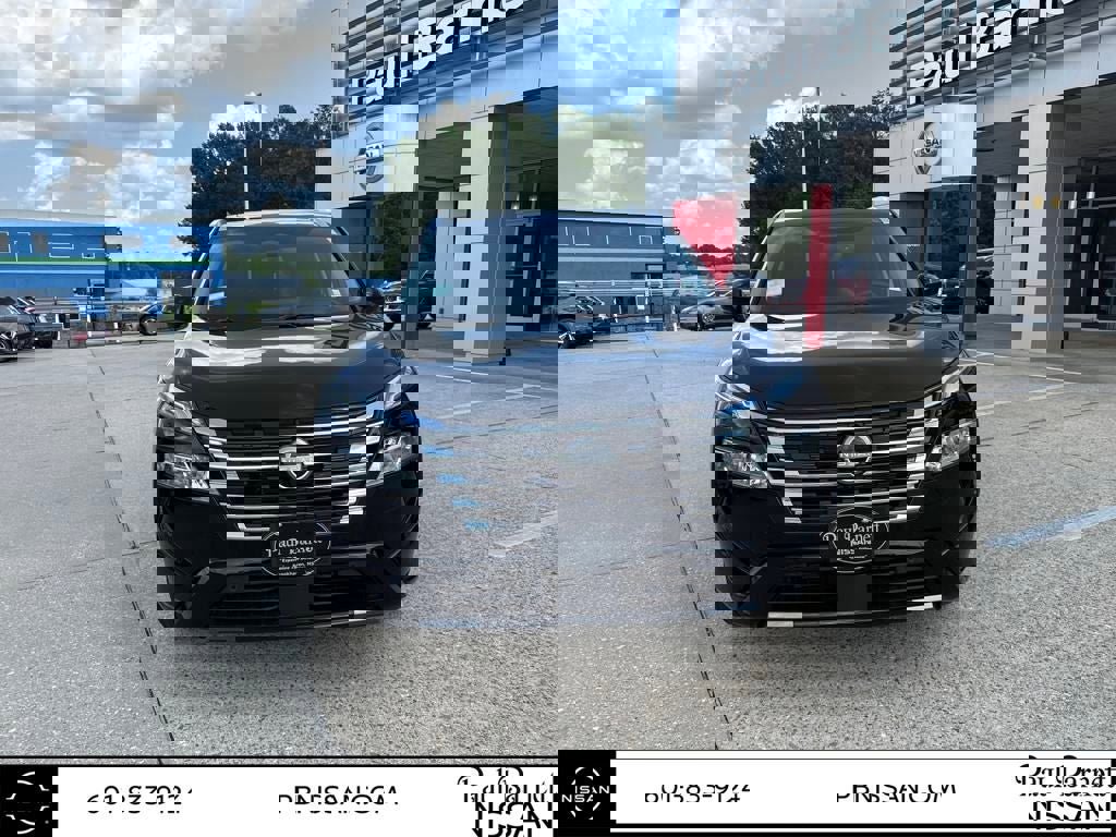 New 2025 Nissan Rogue Platinum w/ Tech Package image 16