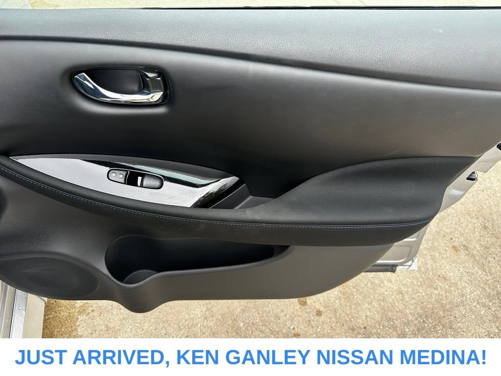 Certified 2023 Nissan Leaf SV Plus FWD image 22