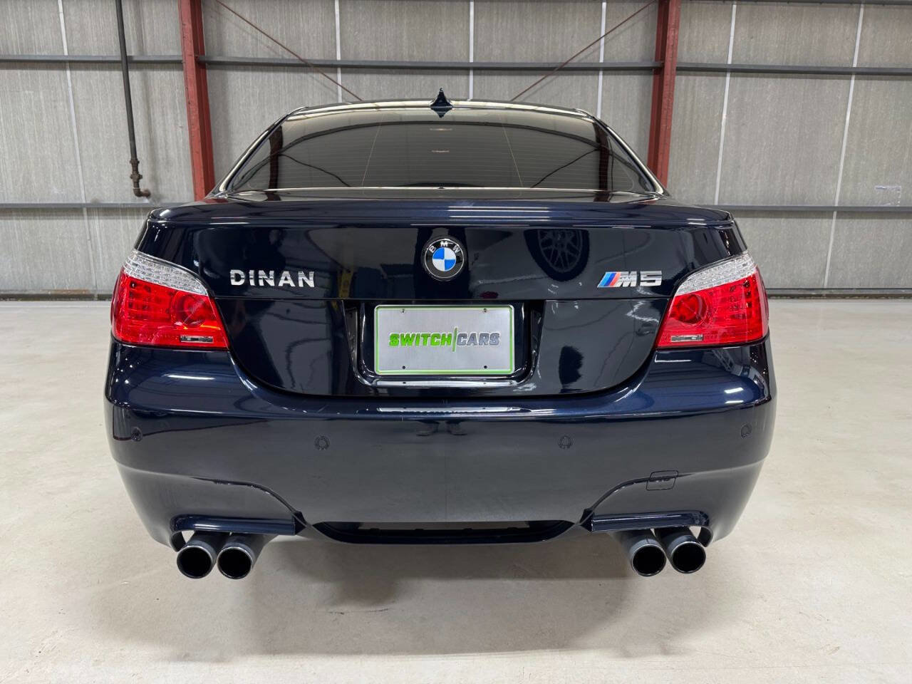 Used 2010 BMW M5 image 9