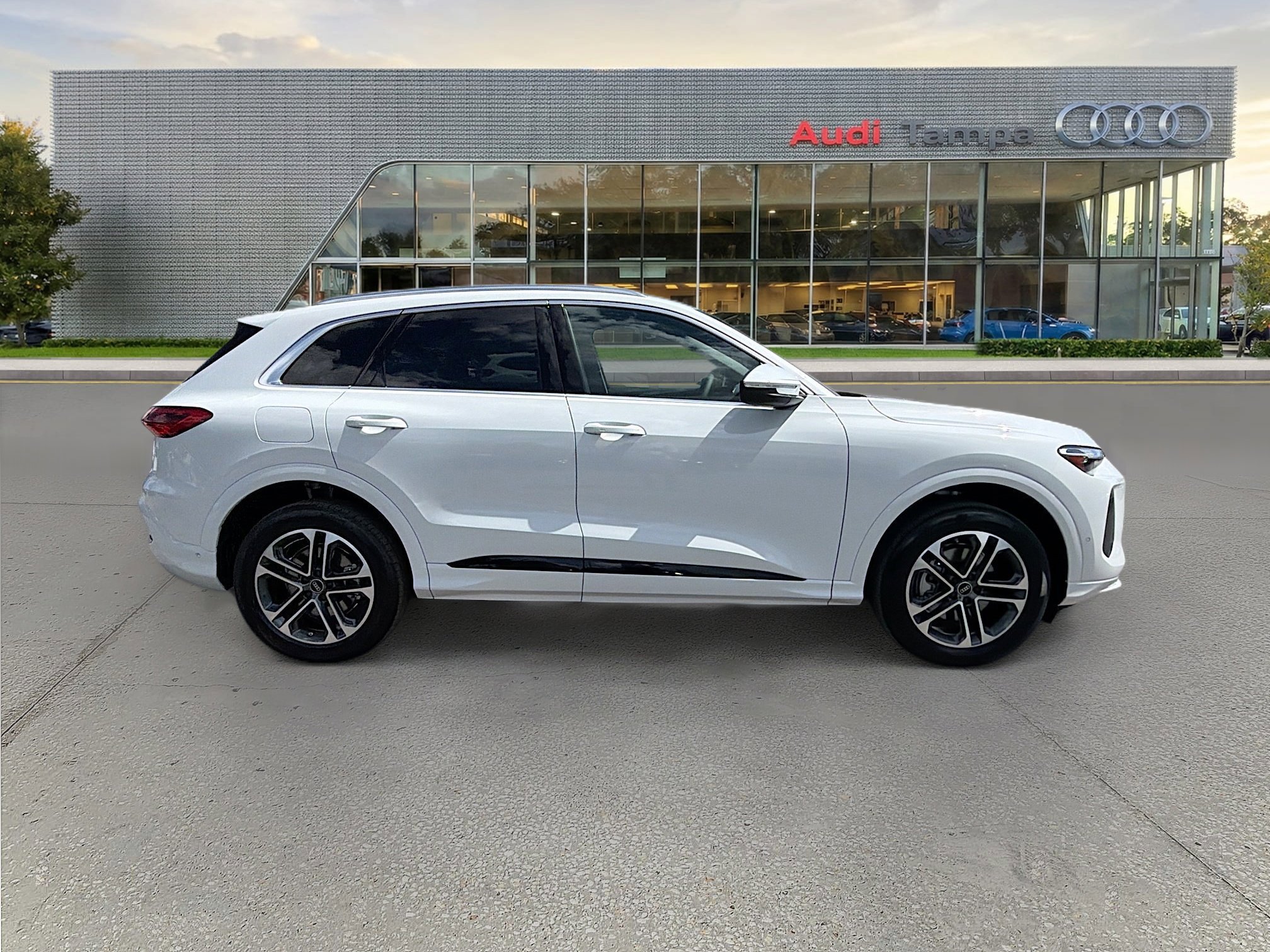 New 2026 Audi Q5 Premium AWD/4WD image 2