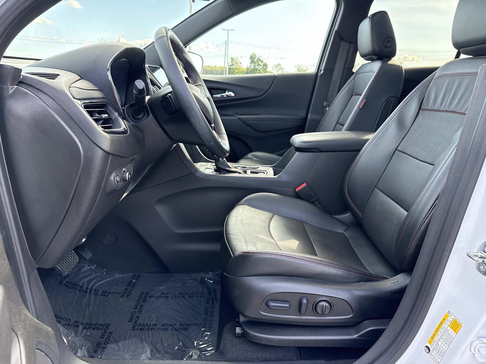 Used 2023 Chevrolet Equinox RS w/ RS Leather Package image 22