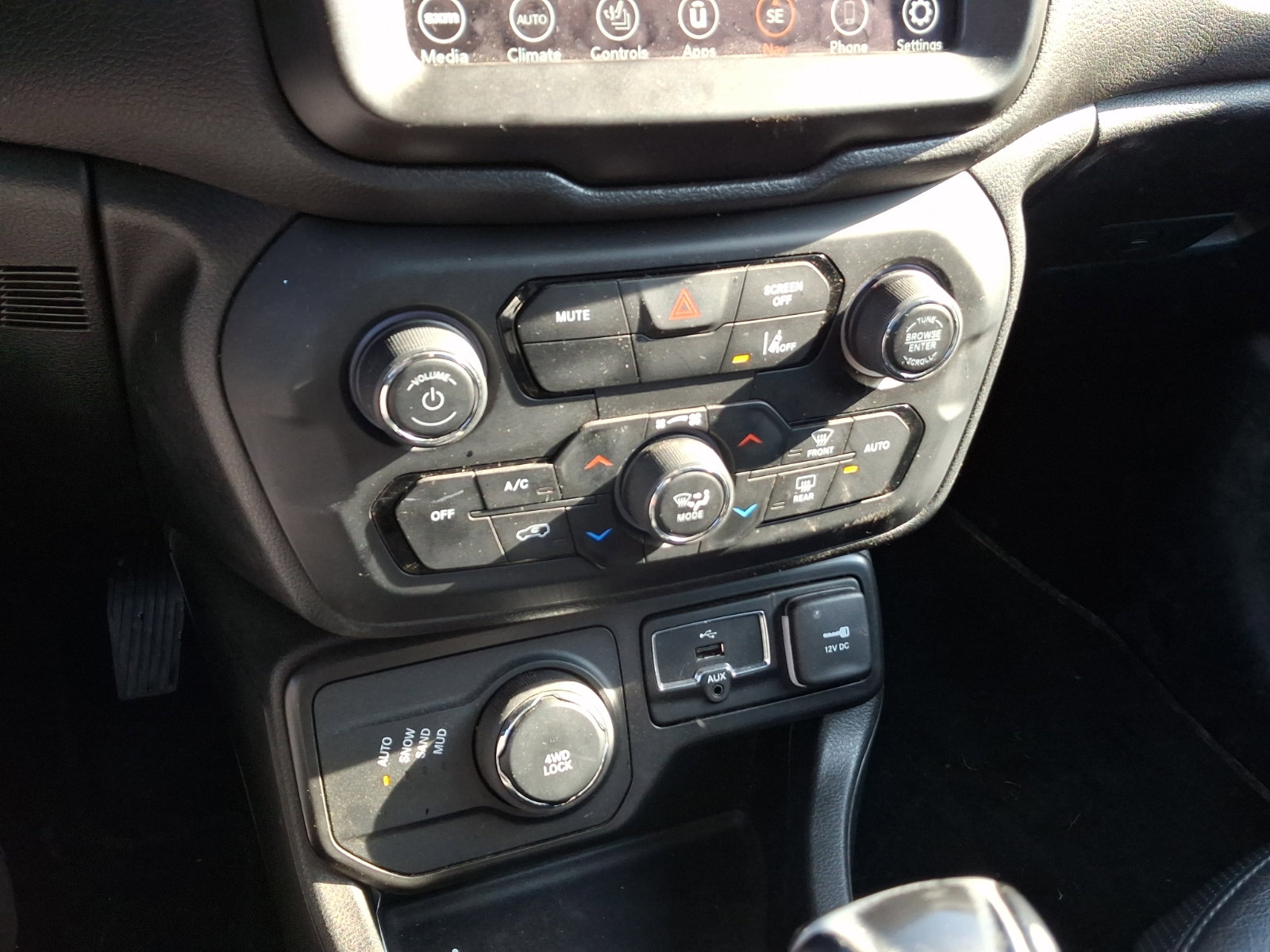 Used 2021 Jeep Renegade Limited image 14