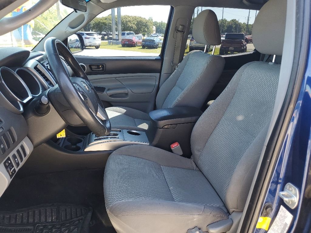 Used 2014 Toyota Tacoma PreRunner w/ SR5 Package RWD image 6