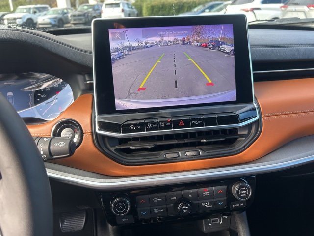 Used 2024 Jeep Compass Limited image 23