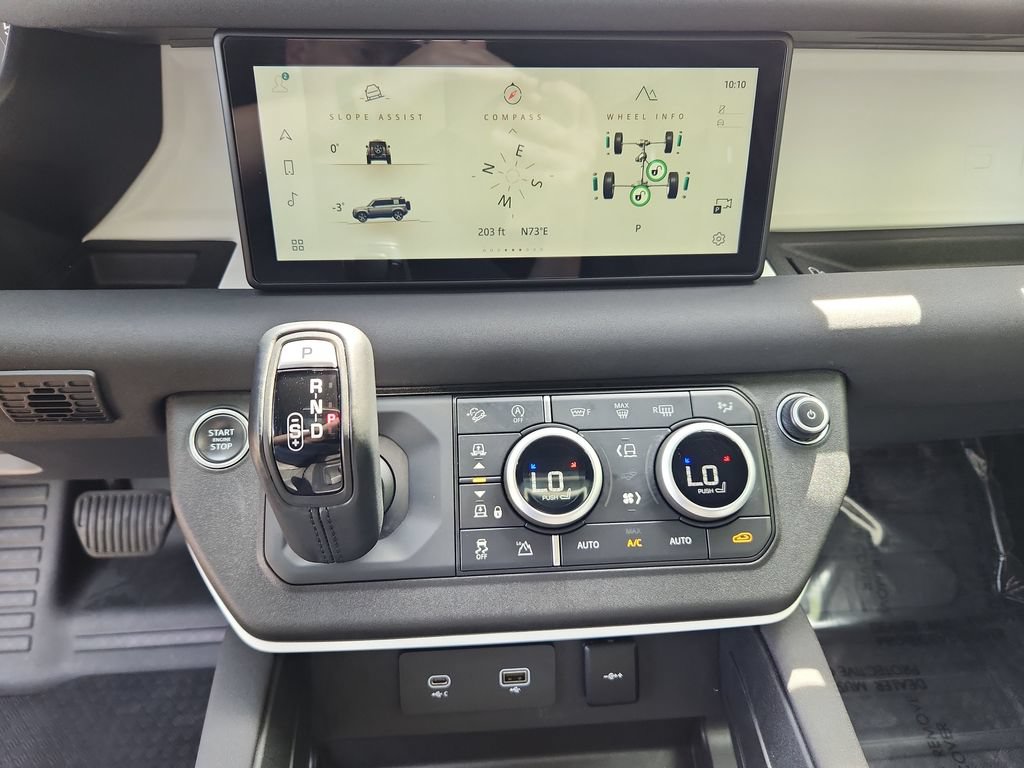 Used 2023 Land Rover Defender 110 S AWD/4WD image 15