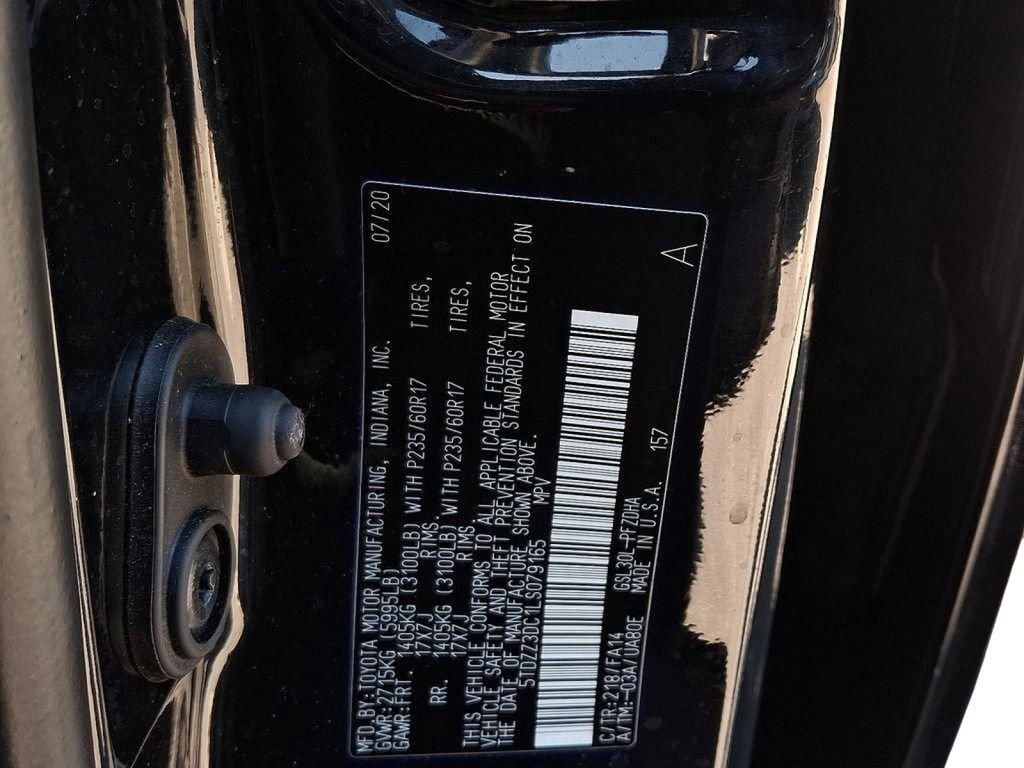 Used 2020 Toyota Sienna L image 28