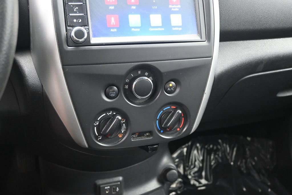 Used 2019 Nissan Versa SV FWD image 18