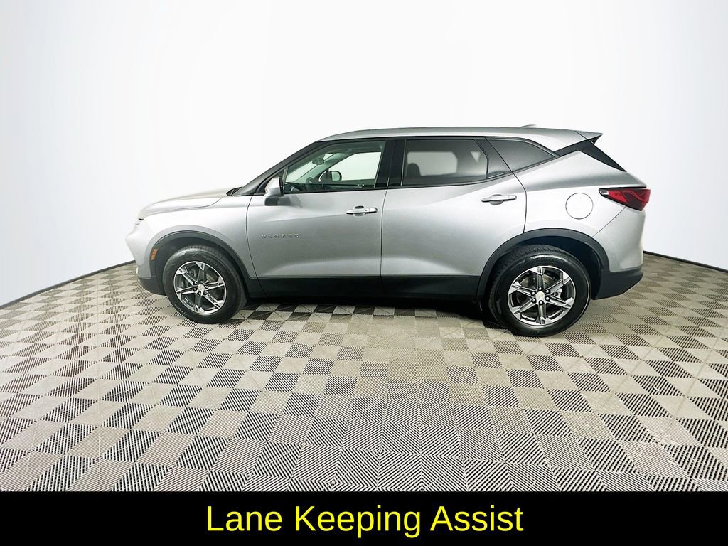 Used 2024 Chevrolet Blazer LT w/ Driver Confidence Package image 6