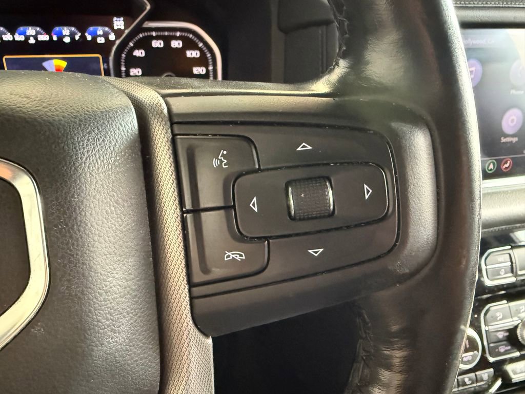 Used 2021 GMC Yukon XL Denali w/ Denali Premium Package image 16