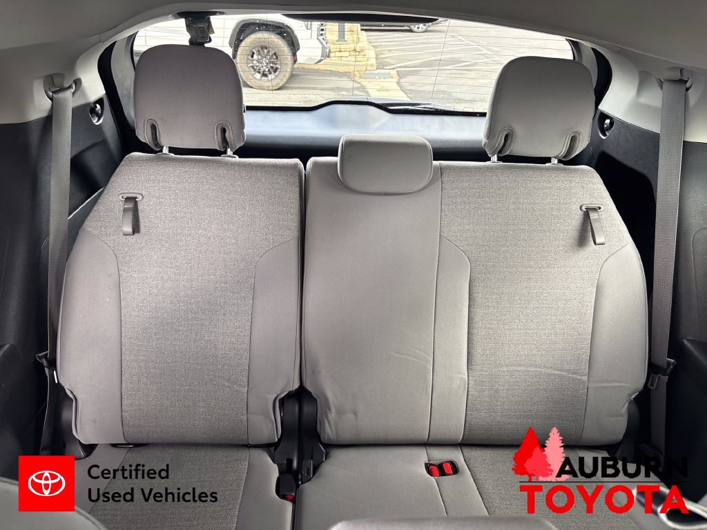 Certified 2025 Toyota Sienna LE FWD image 29