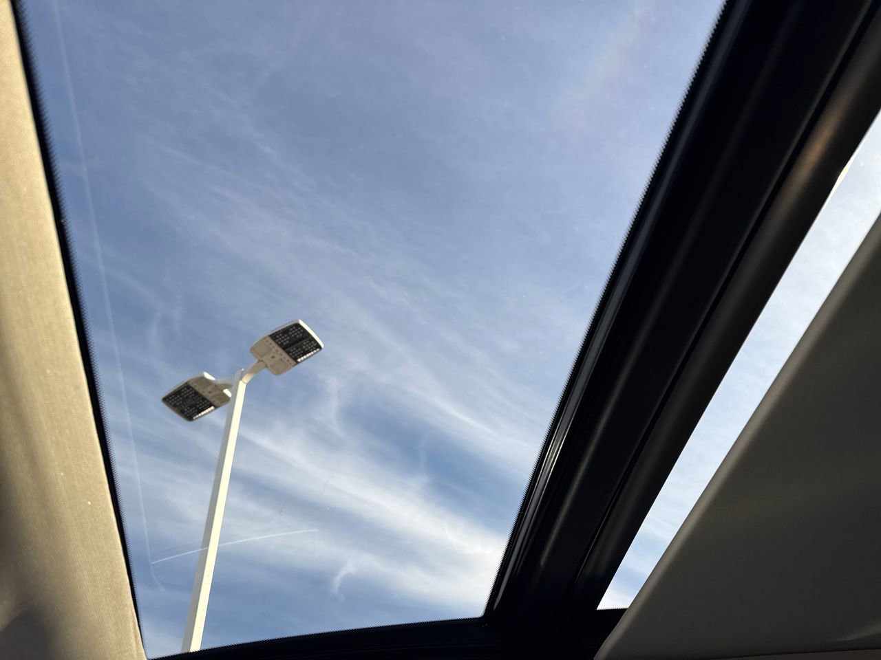 Used 2023 INFINITI QX60 Luxe image 29