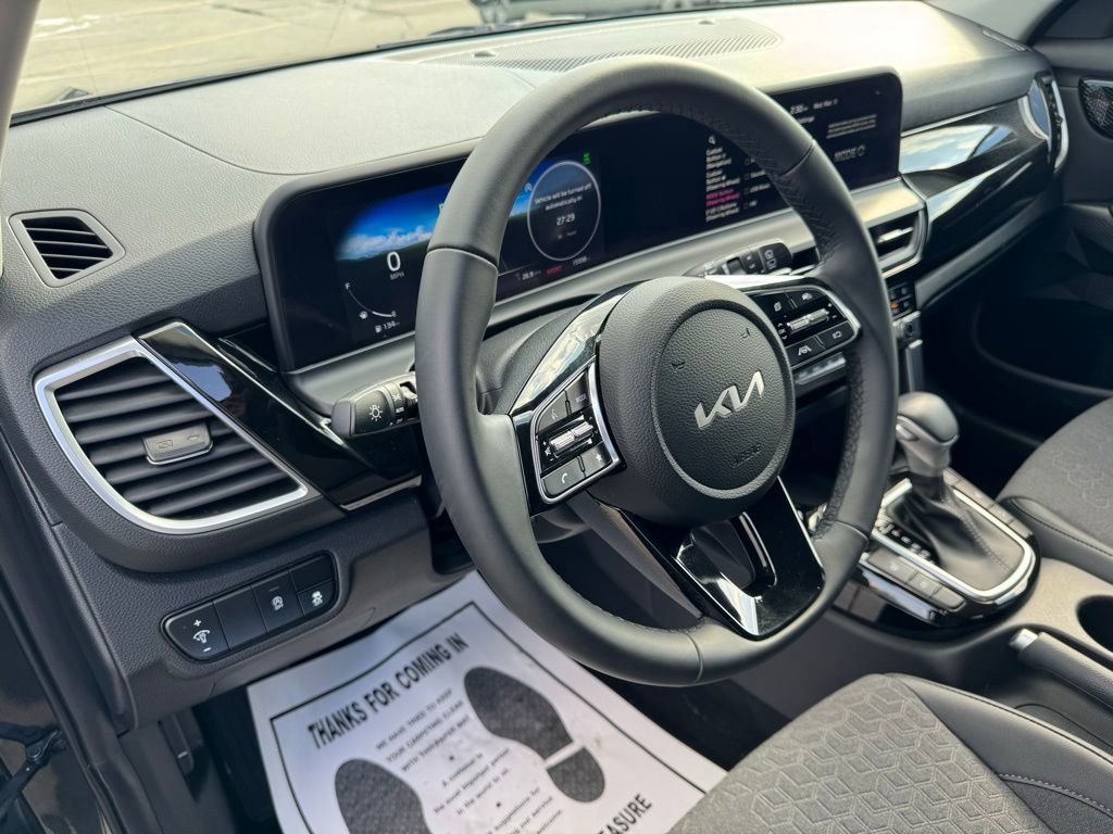 Used 2024 Kia Seltos S image 14