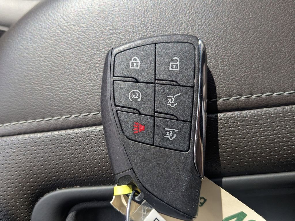 Used 2021 GMC Yukon SLT w/ Rear Media and Nav Package image 28