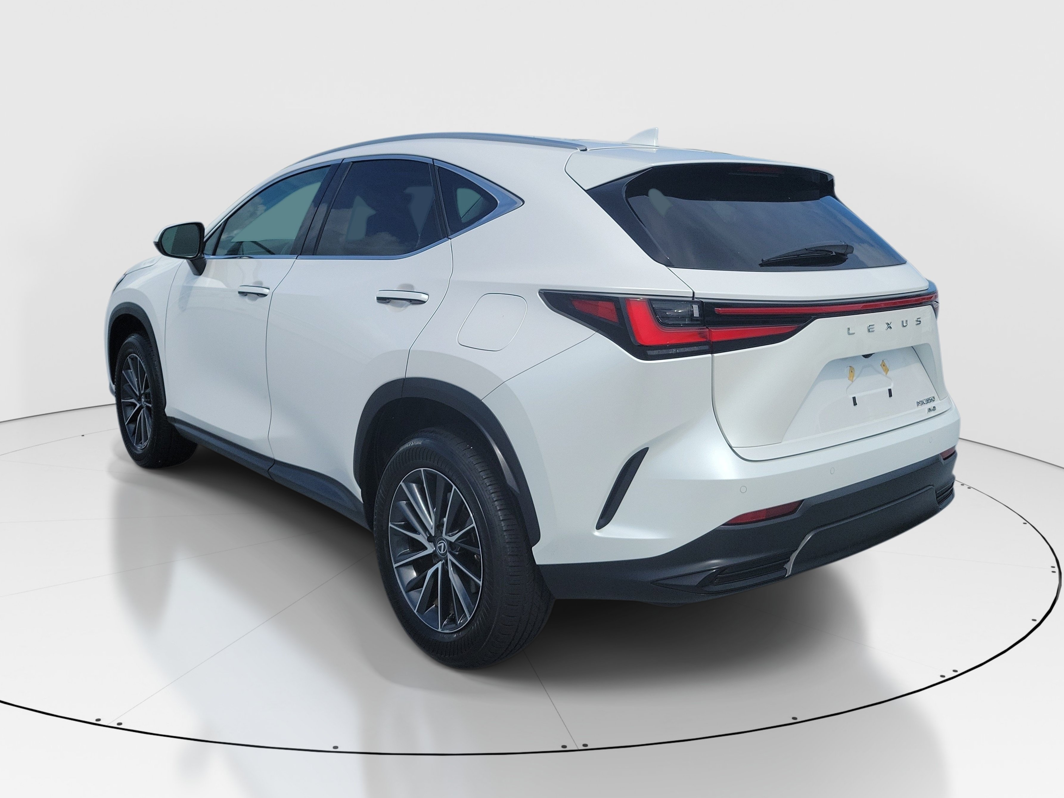 Certified 2025 Lexus NX 350 AWD w/ Premium Package image 4