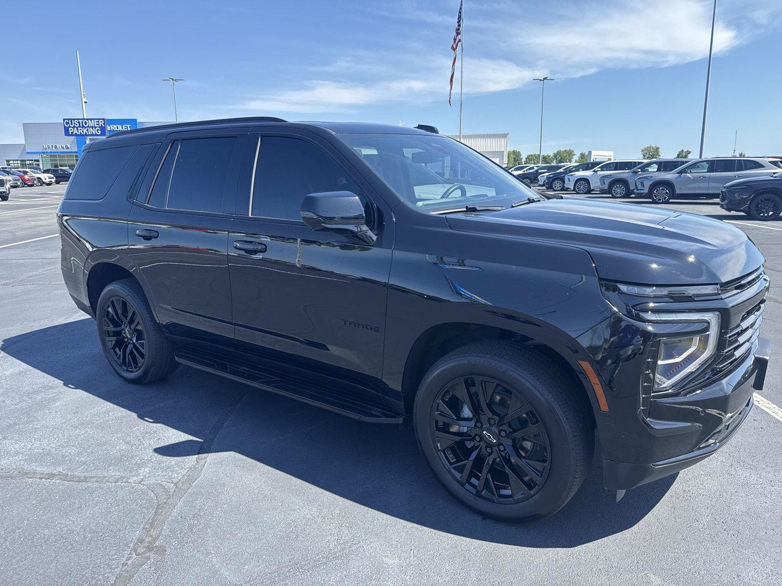 Used 2025 Chevrolet Tahoe RST w/ Comfort Package AWD/4WD image 5