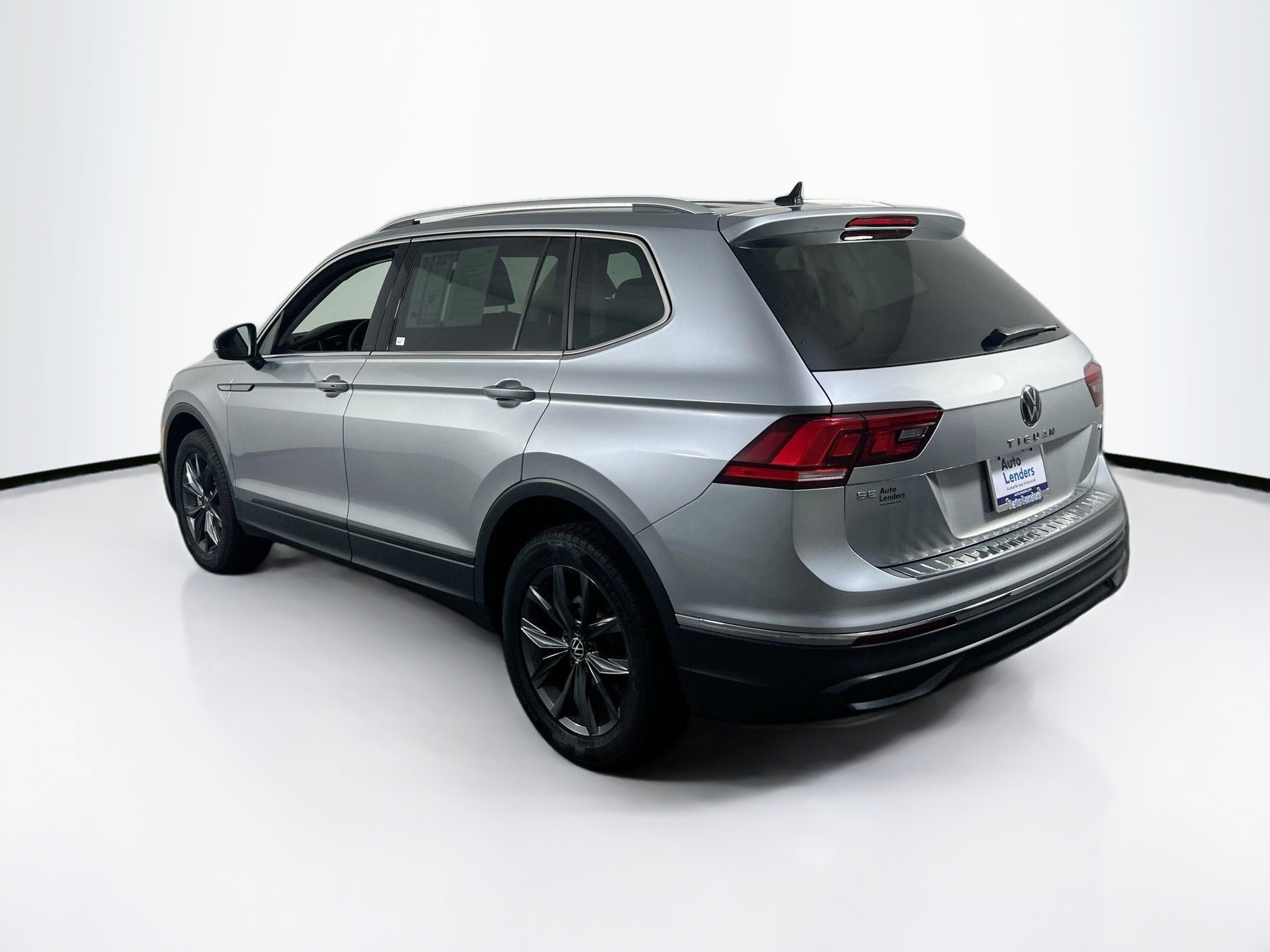 Used 2022 Volkswagen Tiguan SE AWD/4WD image 7