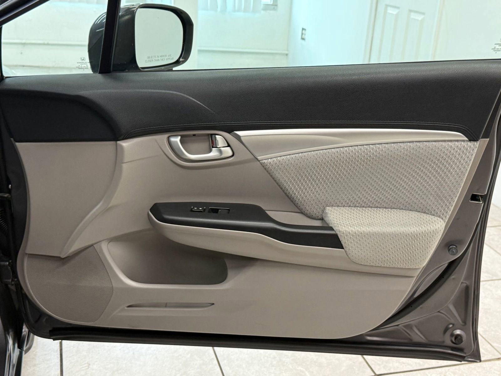 Used 2014 Honda Civic Hybrid Sedan image 23