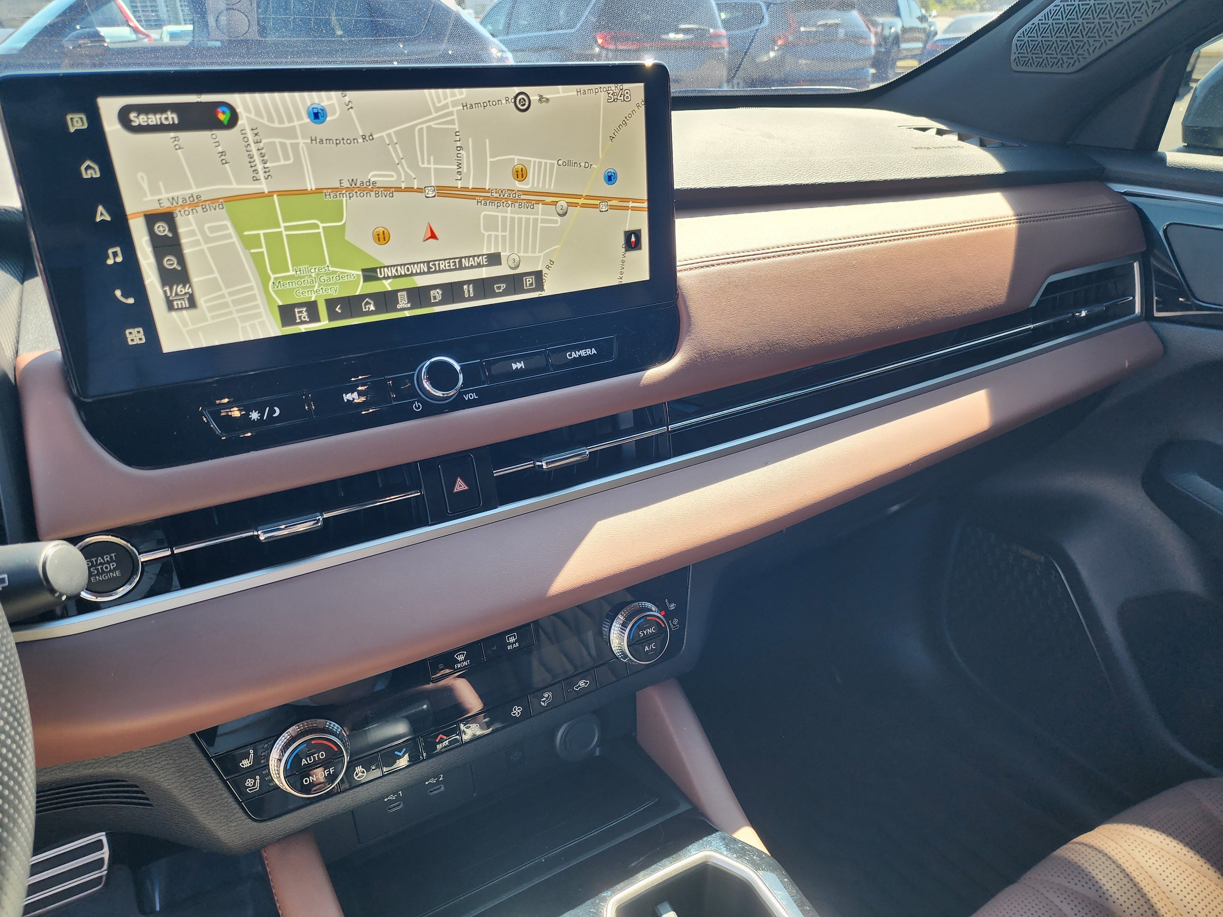 Used 2025 Mitsubishi Outlander SEL image 15