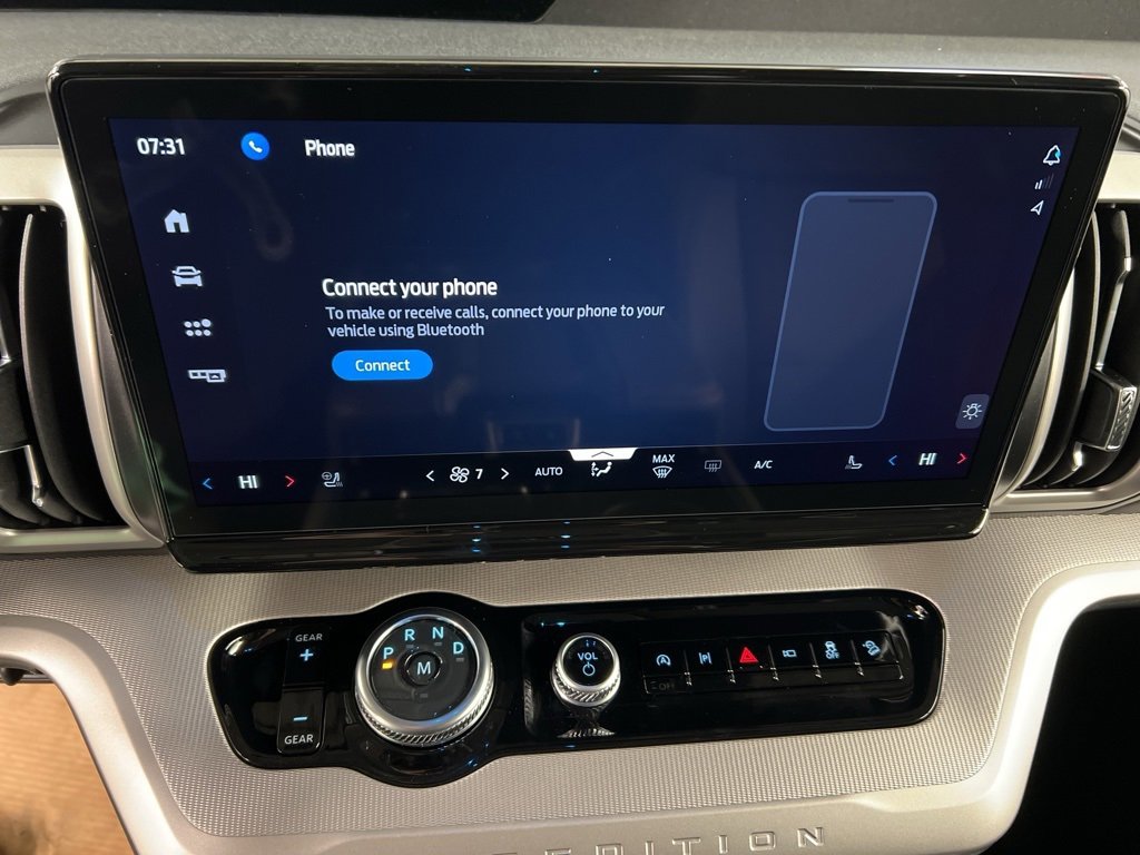 New 2025 Ford Expedition Active image 10