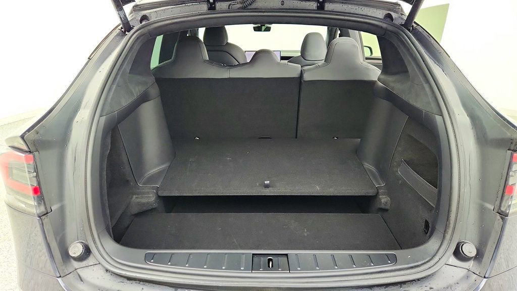 Used 2023 Tesla Model X image 27