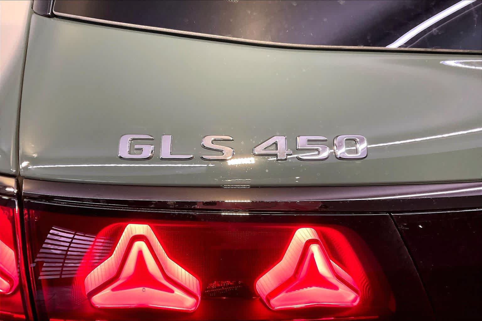 New 2027 Mercedes-Benz GLS 450 4MATIC image 6