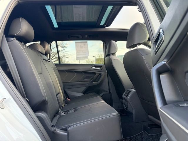 Used 2023 Volkswagen Tiguan SE R-Line FWD image 19
