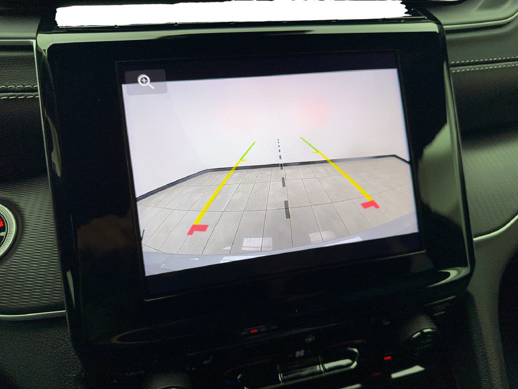 Used 2025 Jeep Grand Cherokee Altitude RWD image 67