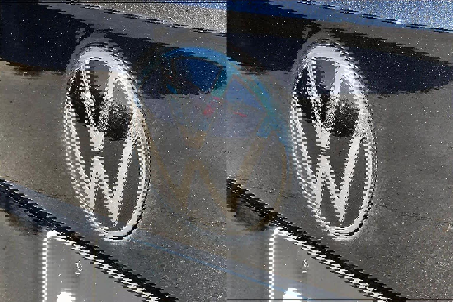 Used 2023 Volkswagen Taos SE w/ Panoramic Sunroof Package image 33