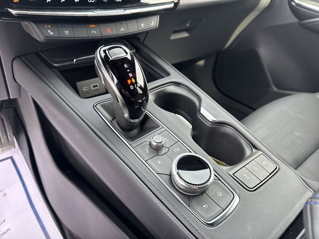 Used 2024 Cadillac XT4 Sport image 12