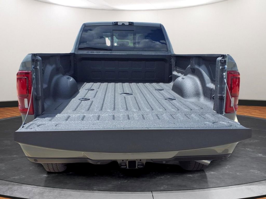 New 2026 RAM 2500 Big Horn AWD/4WD image 13
