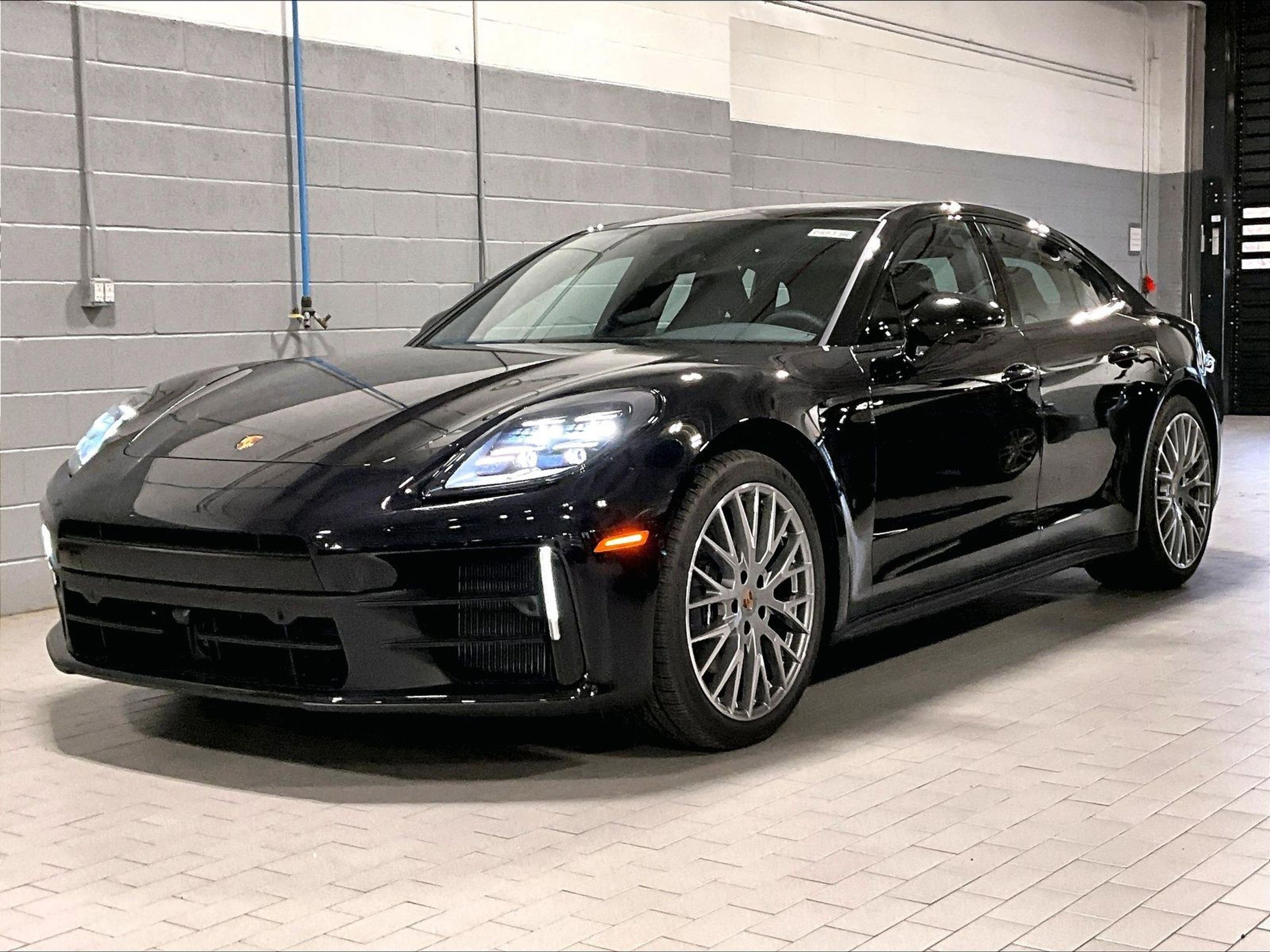 New 2026 Porsche Panamera 4