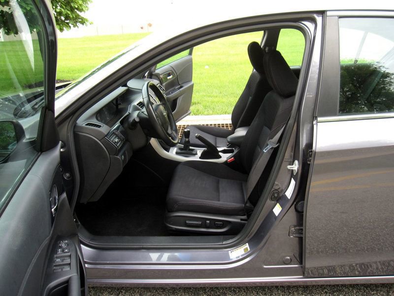 Used 2013 Honda Accord Sport image 16