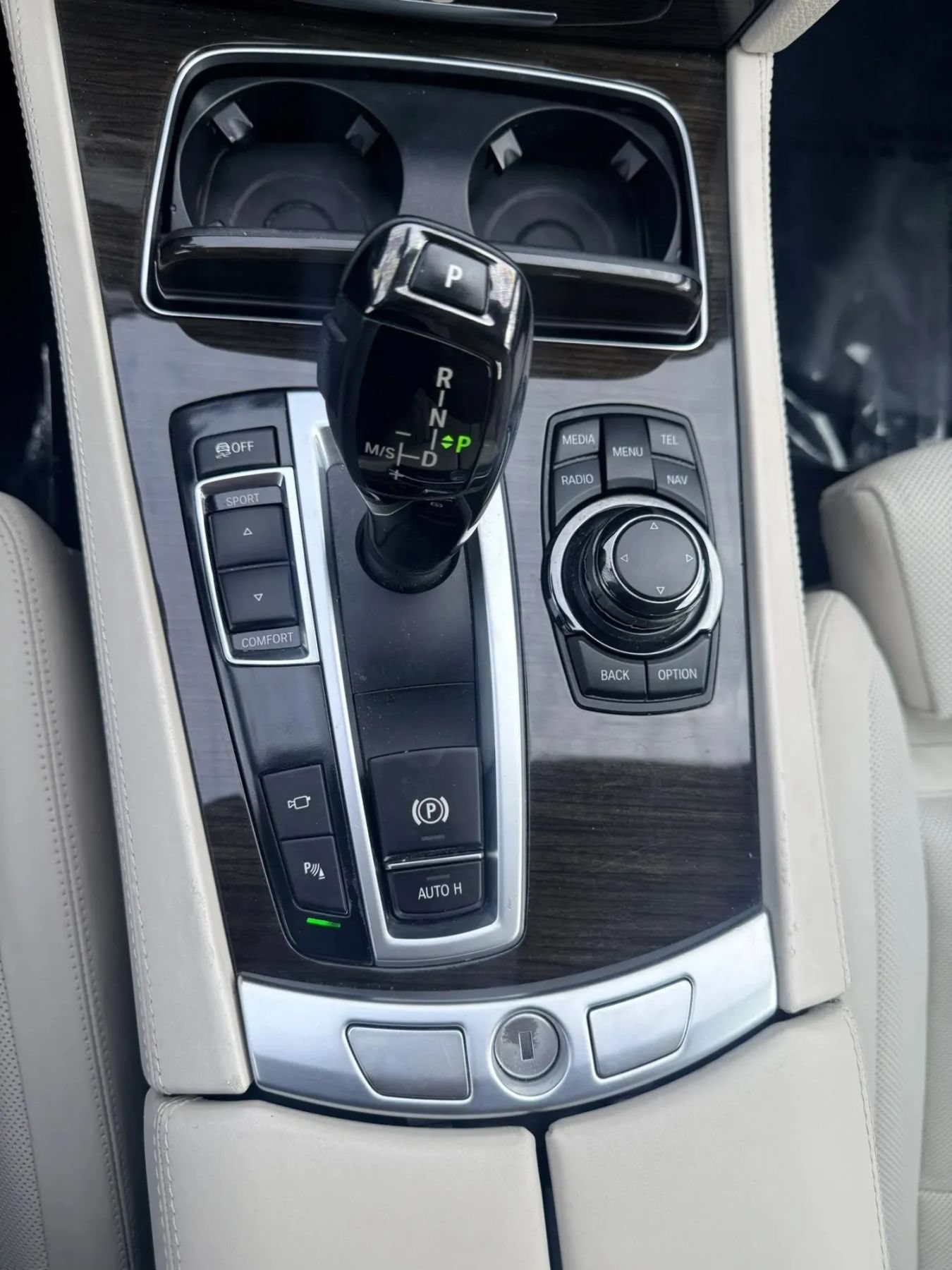 Used 2013 BMW 750Li RWD image 32