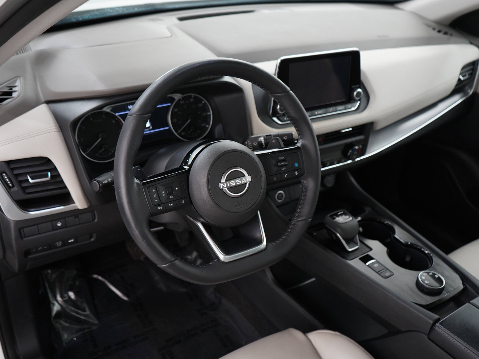 Used 2023 Nissan Rogue SV w/ SV Premium B Package AWD/4WD image 20