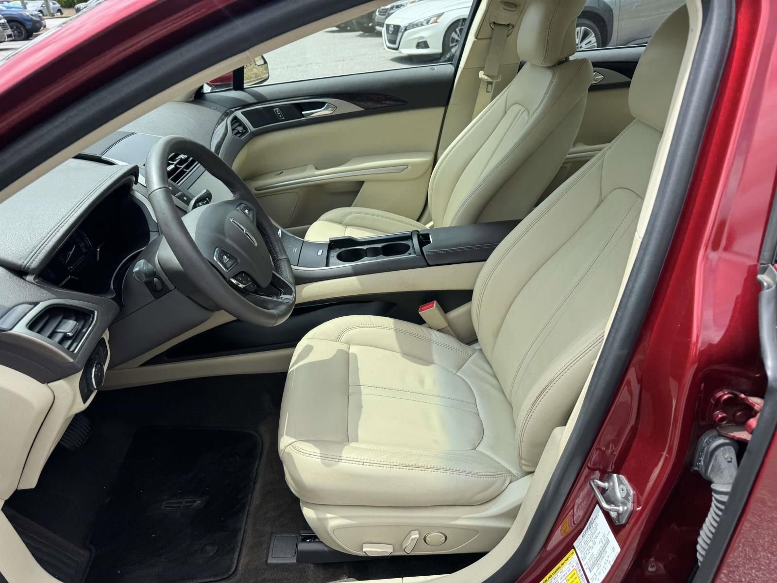 Used 2013 Lincoln MKZ Hybrid FWD image 9
