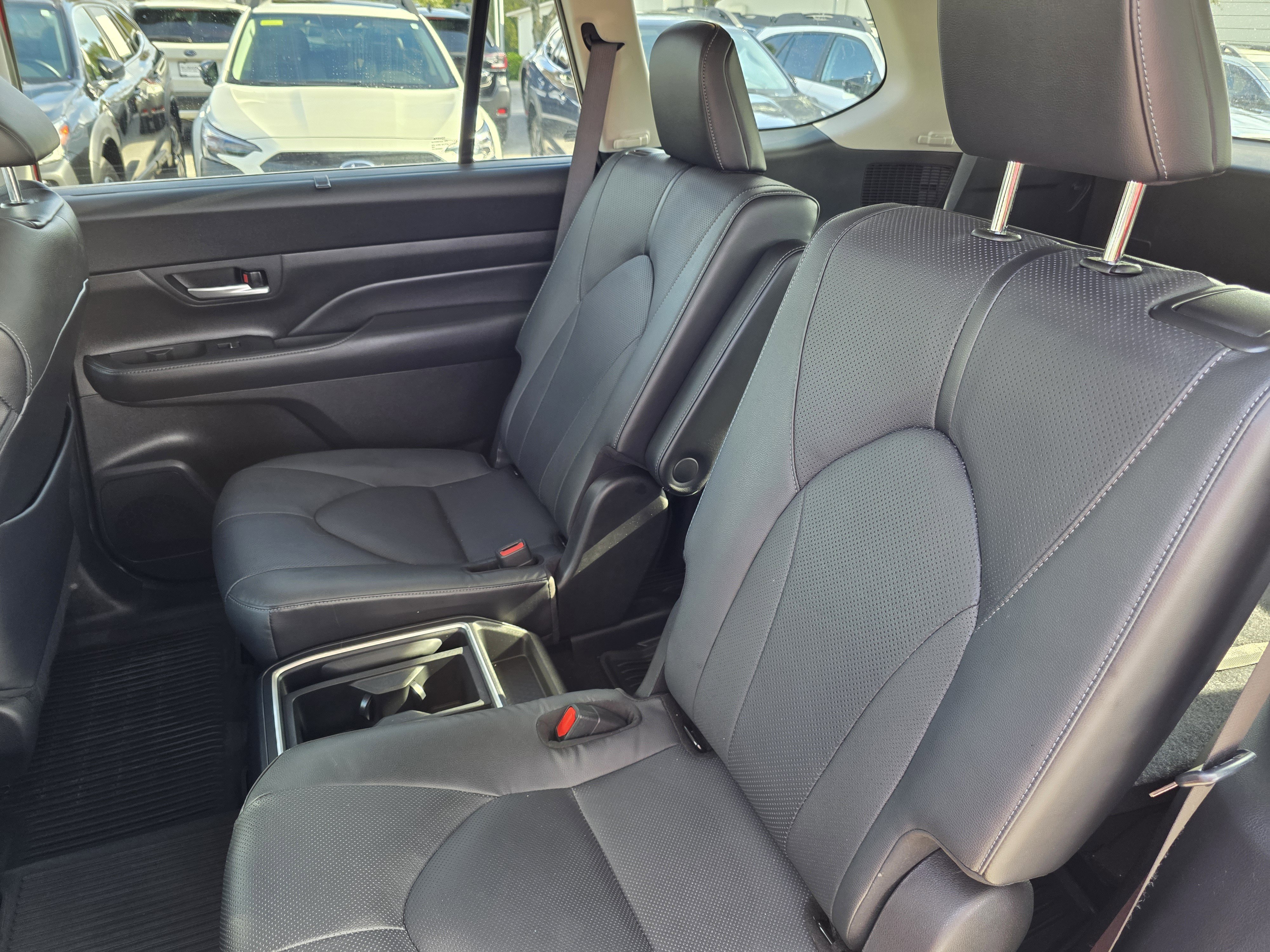 Used 2024 Toyota Grand Highlander Limited image 16