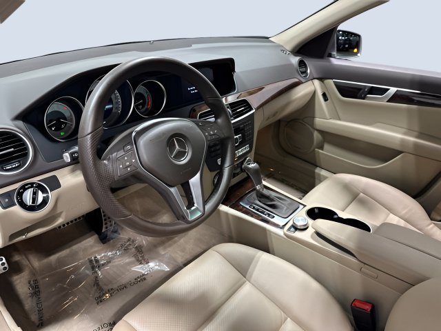Used 2013 Mercedes-Benz C 300 4MATIC Sedan image 13