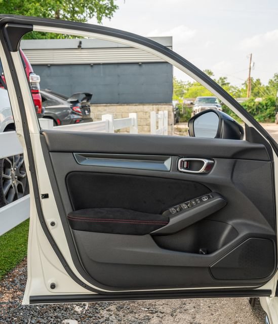 Used 2025 Honda Civic Type R image 17